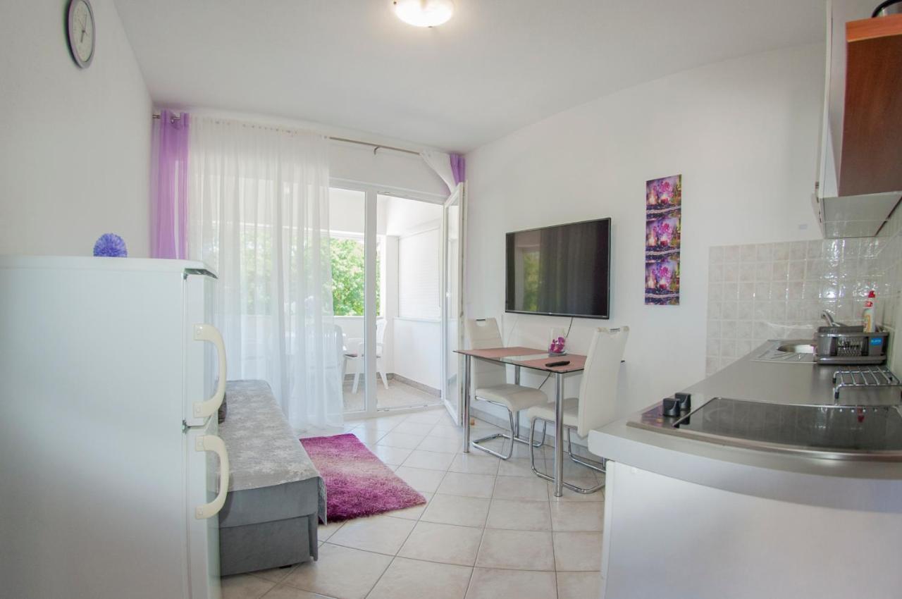 Apartments Somi Porec Bagian luar foto