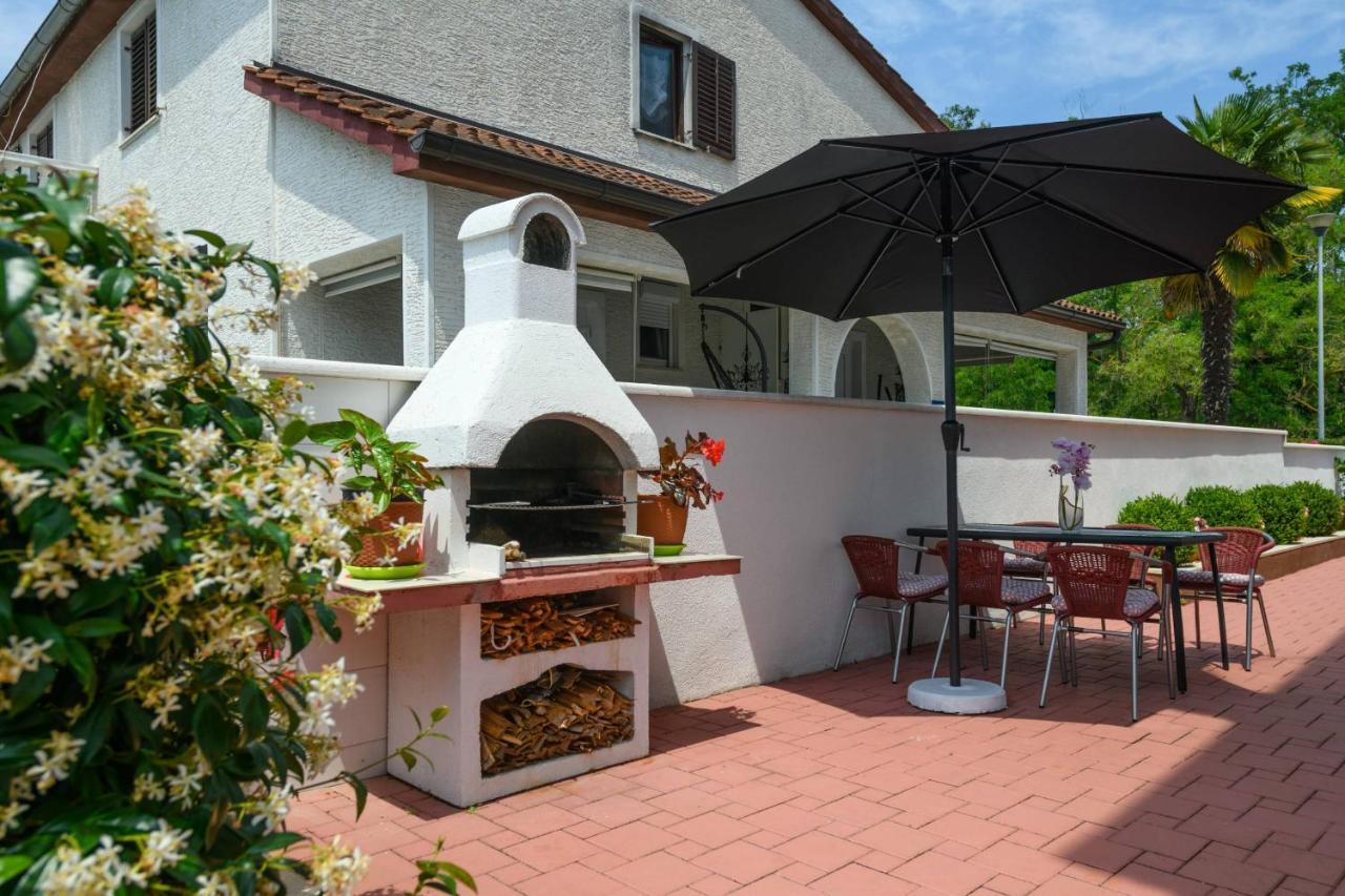 Apartments Somi Porec Bagian luar foto
