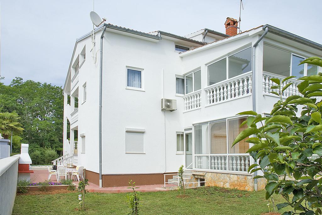 Apartments Somi Porec Bagian luar foto